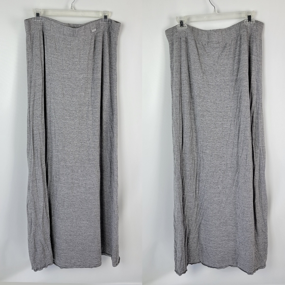 Levi's Dresses & Skirts - Levi's Soft Stretchy Comfortable Maxi Skirt Sz Large